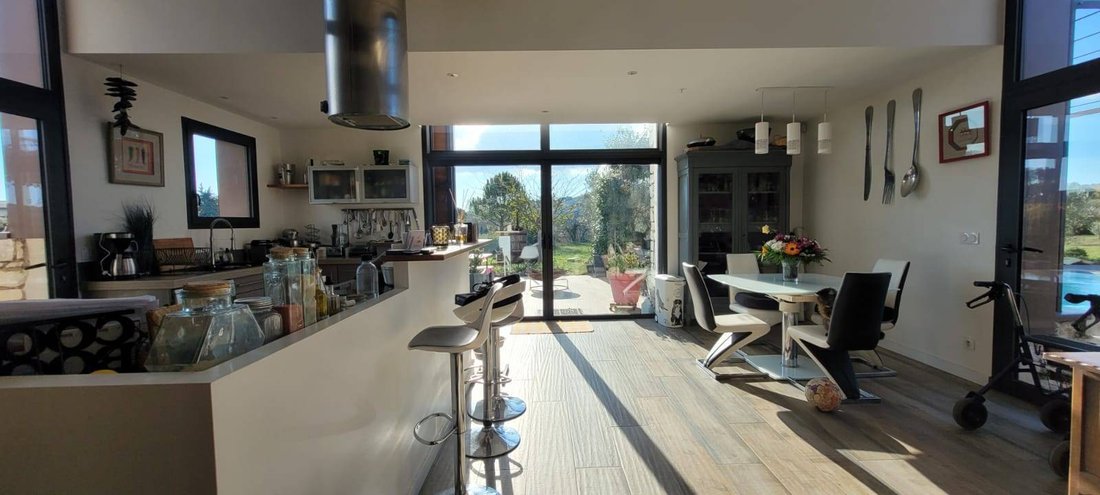 Estate in Saint-Privat, Auvergne-Rhône-Alpes, France 5 - 16780529