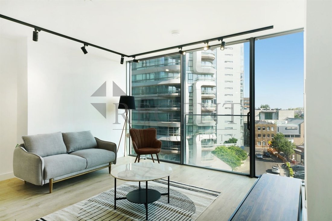 Apartment in EC1, Islington, England 2 - 16780218