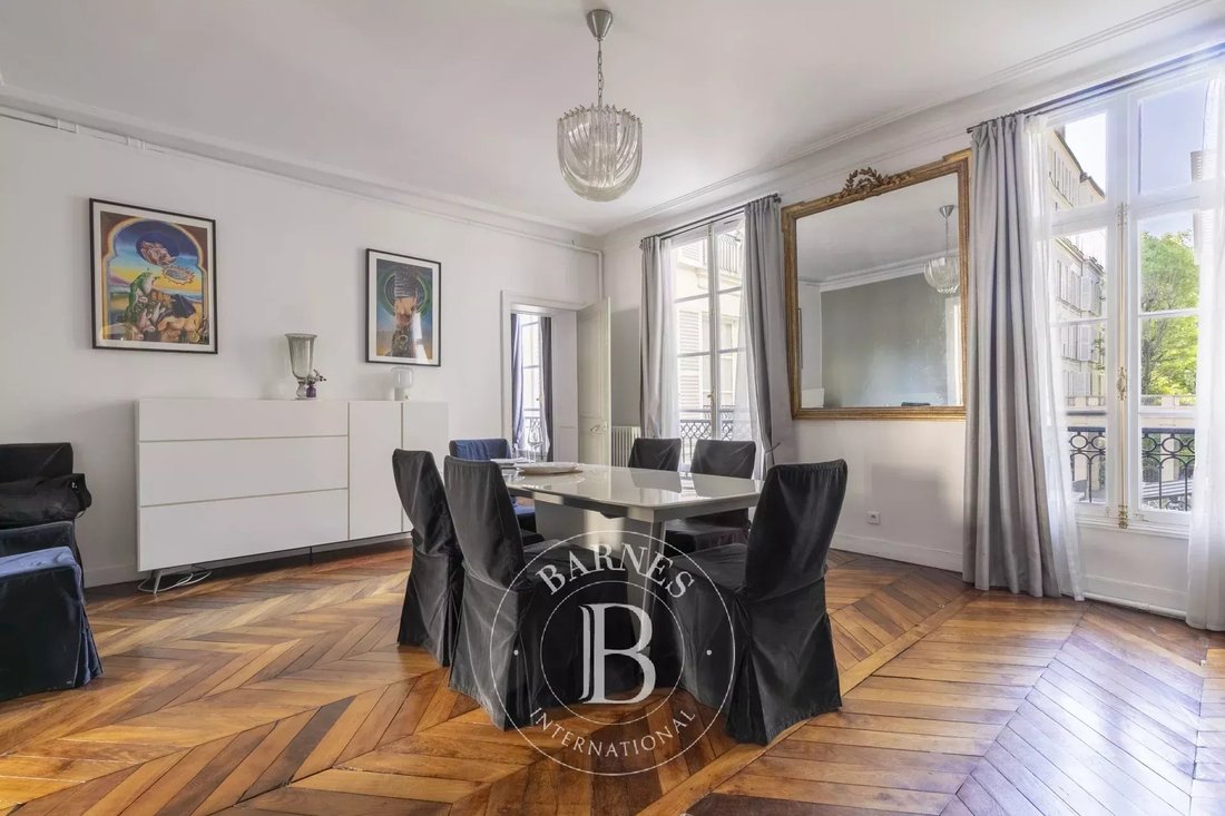 Apartment in Invalides, Paris 7e Arrondissement, Paris 3 - 16779217