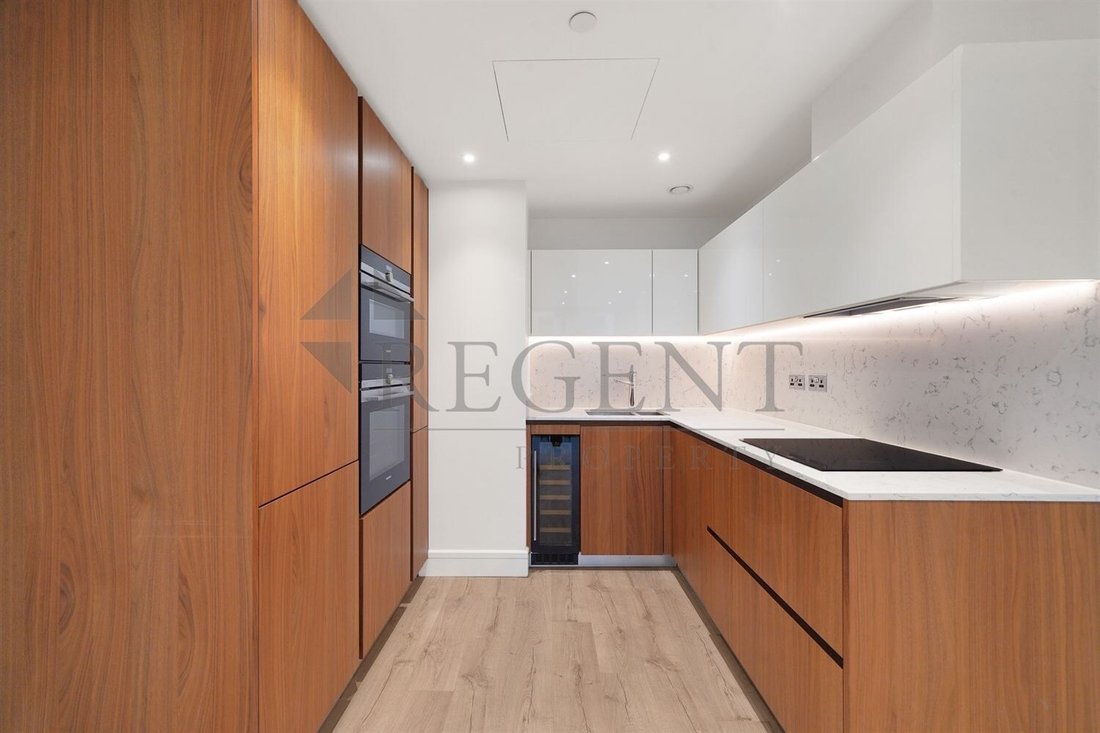 House in Tower Hill, Tower Hamlets, England 4 - 16780246