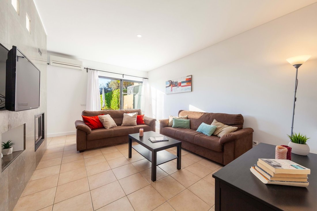 Townhouse in Olhos de Agua, Algarve, Portugal 5 - 16779765