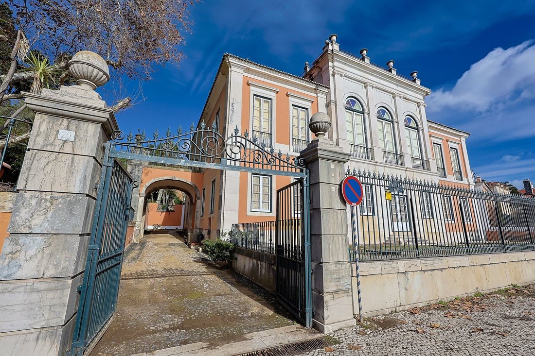 Villa in Paco de Arcos, Lisbon, Portugal 1 - 16673784