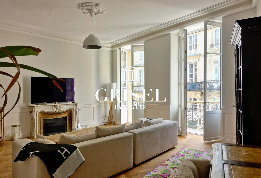 Apartment in Hôtel de Ville-Quinconce-Saint Seurin-Fondaudège, Bordeaux, France 1 - 16780593