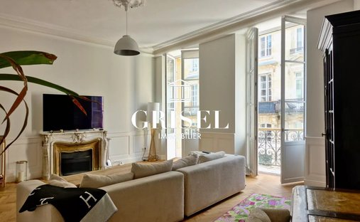 Apartment in Hôtel de Ville-Quinconce-Saint Seurin-Fondaudège, Bordeaux, France 1