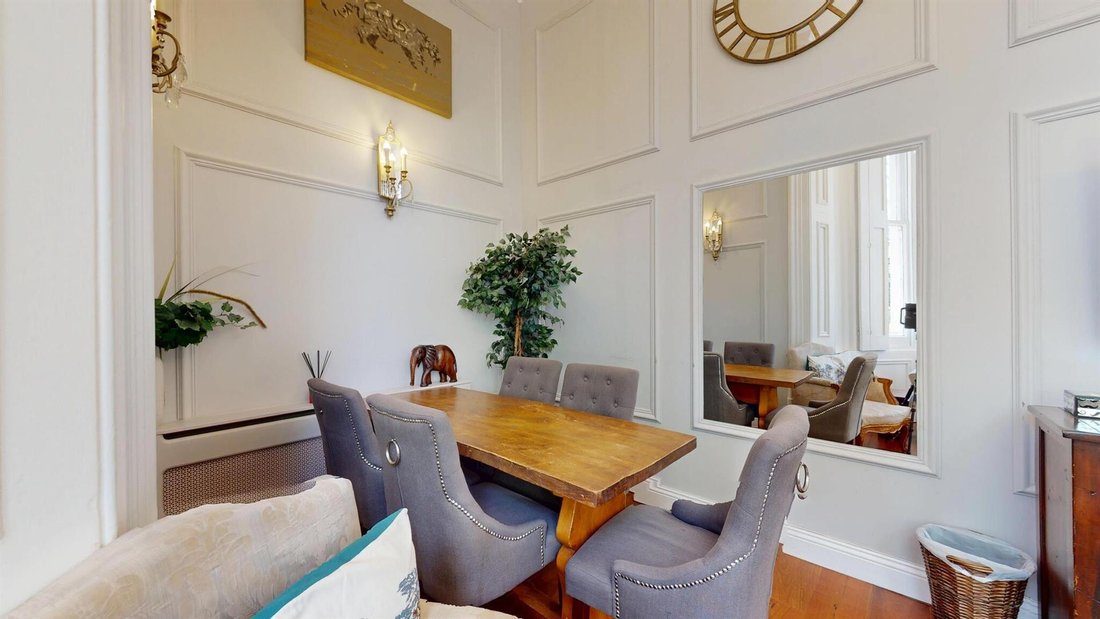 Apartment in Earls Court, Kensington And Chelsea, England 4 - 16776900