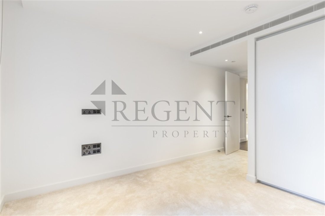 Apartment in White City, Hammersmith and Fulham, England 3 - 16780177