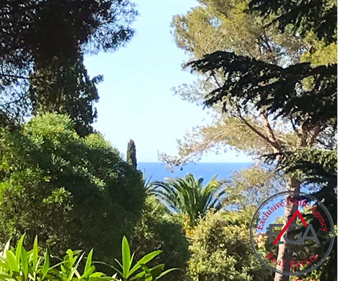 Land in La Croix-Valmer, Provence-Alpes-Côte d'Azur, France 1 - 16782115
