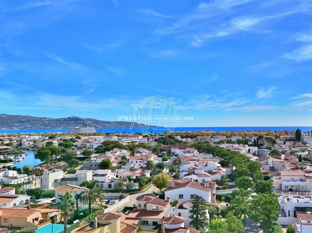 Villa in Empuriabrava, Catalonia, Spain 2 - 16555684