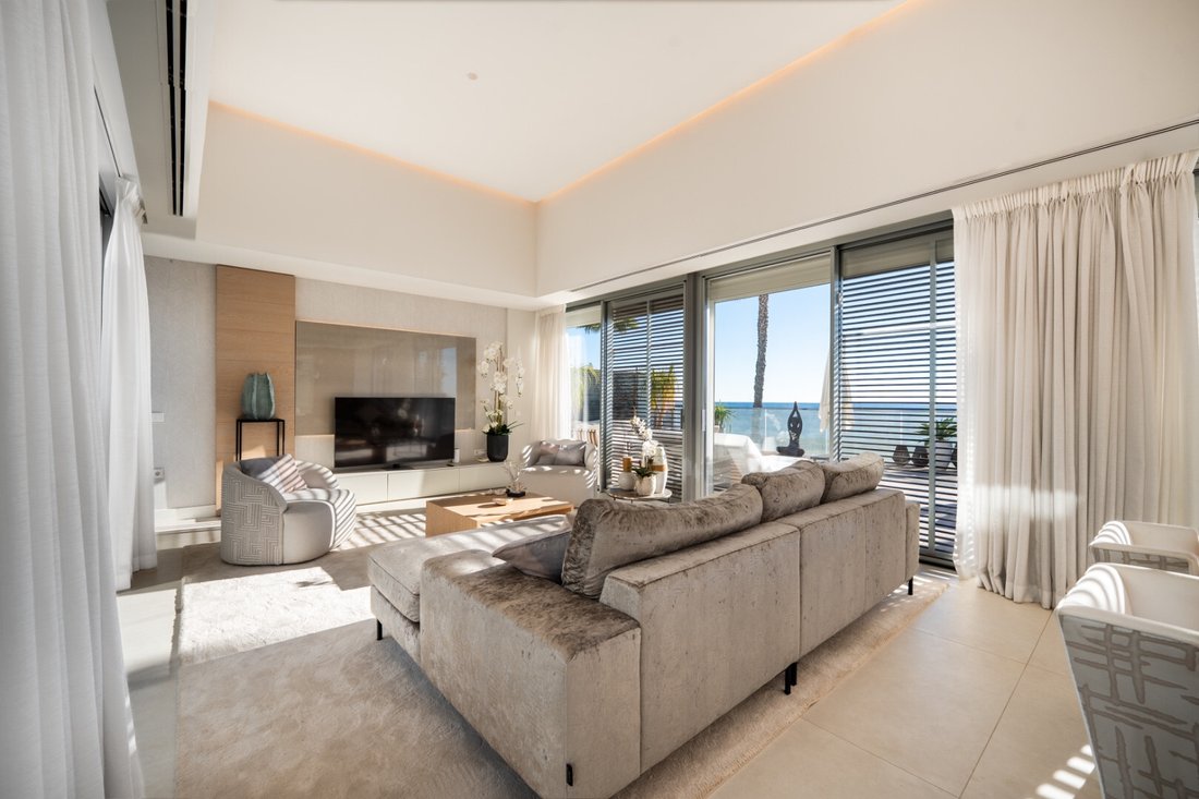 Villa in Estepona, Andalusia, Spain 3 - 16782475