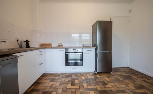 Castle for Sale in Écouflant, Pays de la Loire, France