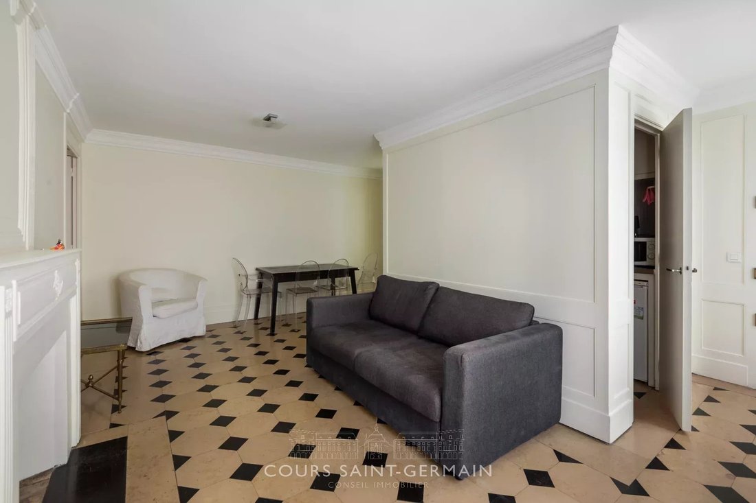 Apartment in Odéon, Paris 6e Arrondissement, Paris 4 - 16779044