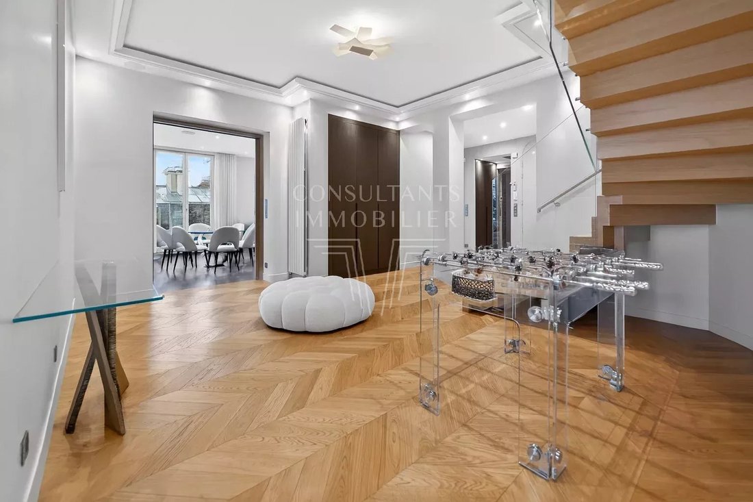 Apartment in Muette Sud, Paris 16e Arrondissement, Paris 2 - 16778922