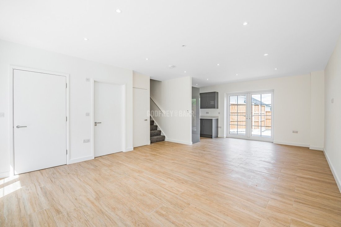 House in Barnet, England 2 - 16776976