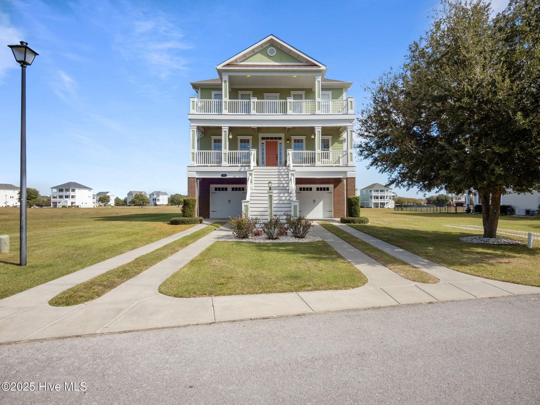 House in Newport, North Carolina, United States 1 - 16778406