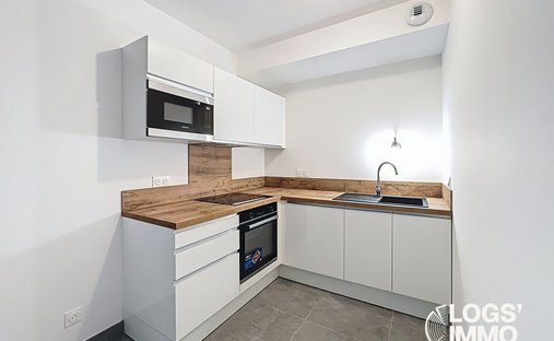 Splendid 19th Century Château, Renovated And Full Of Timeless Charm, Located Just Outside Bordeaux