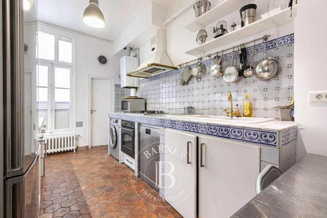 Apartment in Invalides, Paris 7e Arrondissement, Paris 5 - 16779217