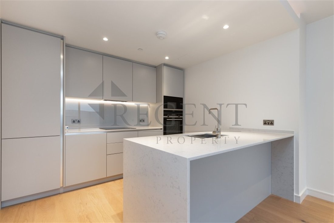 Apartment in Poplar, Tower Hamlets, England 2 - 16780014