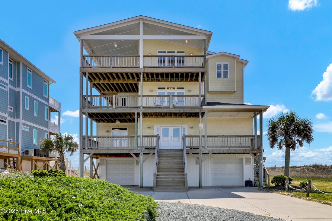 House in Topsail Beach, North Carolina, United States 1 - 16777371