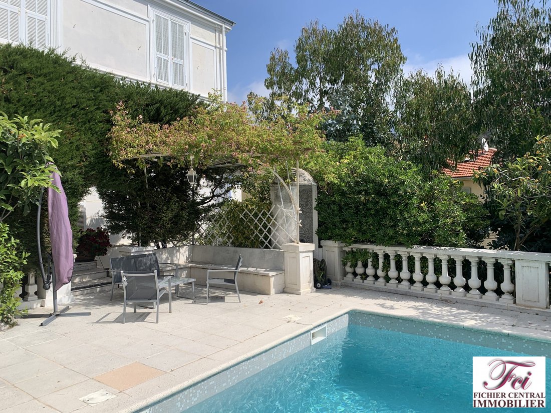Villa in Menton, Provence-Alpes-Côte d'Azur, France 1 - 16207795