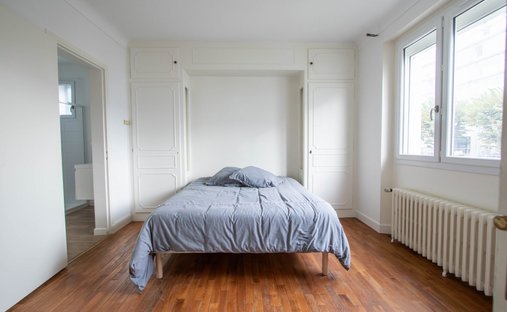 Castle for Sale in Écouflant, Pays de la Loire, France