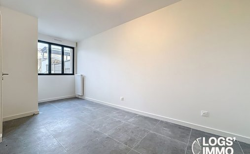 Splendid 19th Century Château, Renovated And Full Of Timeless Charm, Located Just Outside Bordeaux