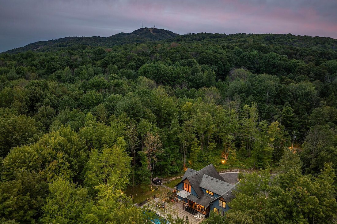 House in Bromont, Quebec, Canada 5 - 16540858