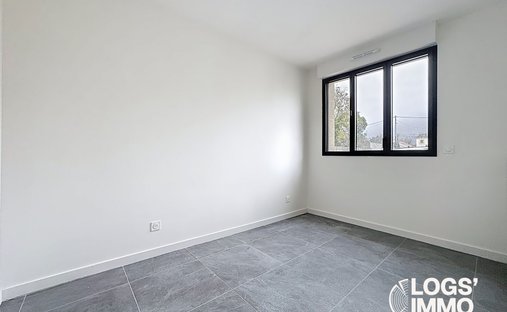 Splendid 19th Century Château, Renovated And Full Of Timeless Charm, Located Just Outside Bordeaux