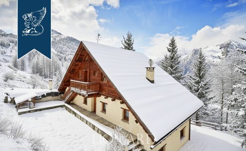 Villa in Sestriere, Piedmont, Italy 1