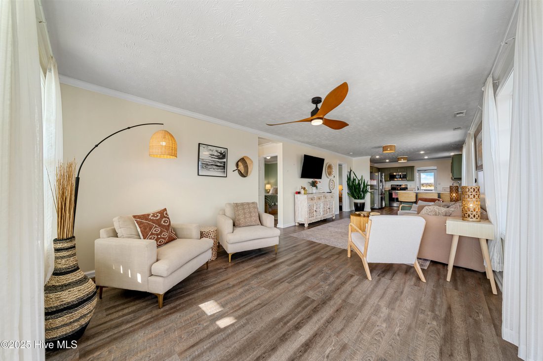 House in North Topsail Beach, North Carolina, United States 2 - 16778537