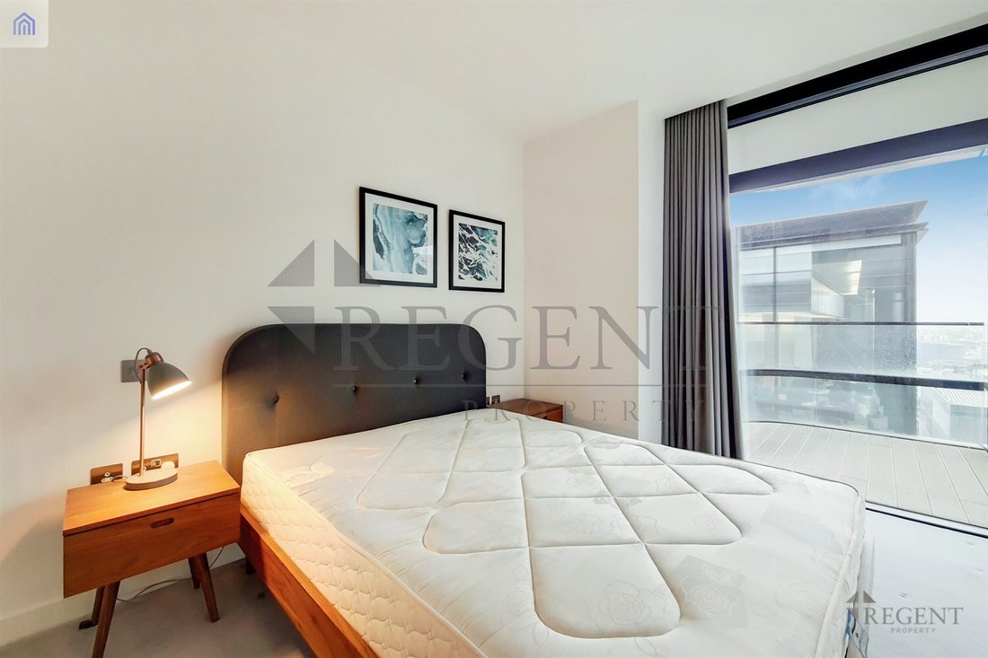 Apartment in EC2, Islington, England 3 - 16780077