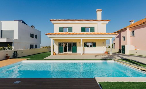 Villa in Alcochete, Setubal, Portugal 1