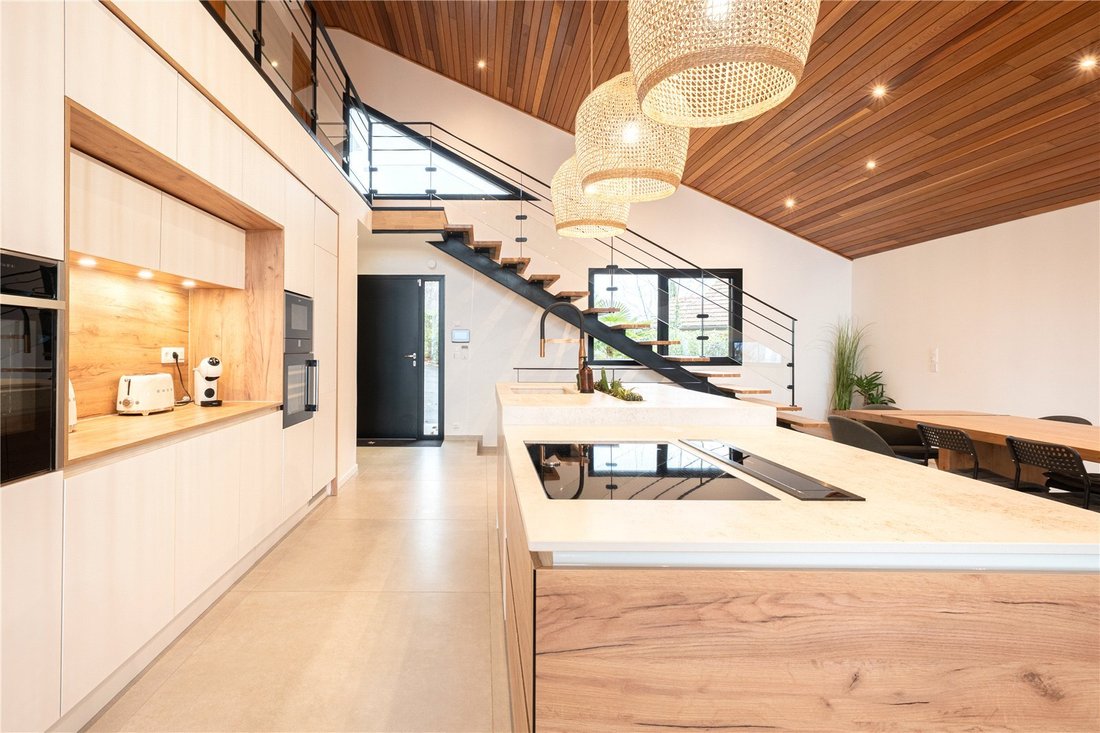 Haus in Yvoire, Auvergne-Rhone-Alpen, Frankreich 2 - 16497072