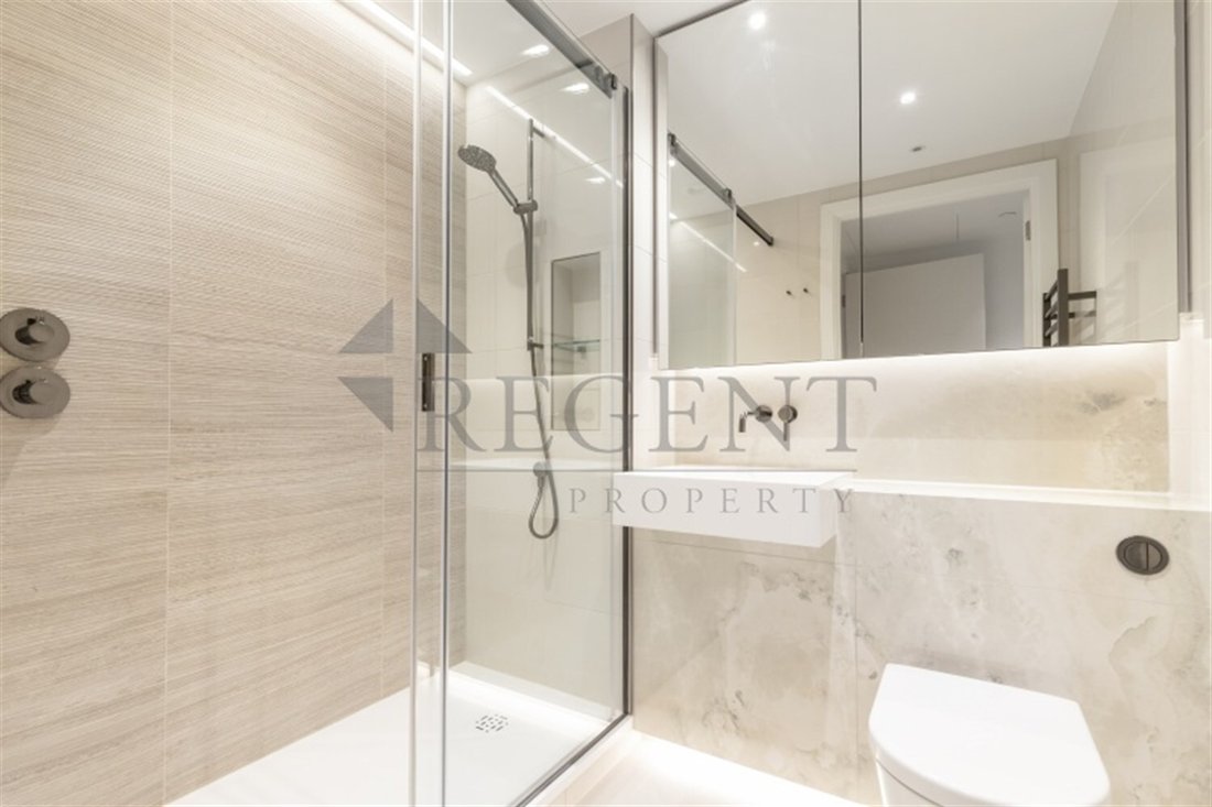 Apartment in White City, Hammersmith and Fulham, England 5 - 16780177