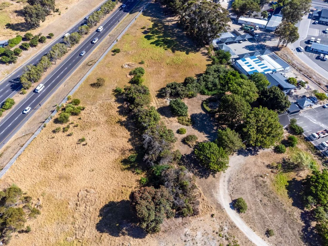 Land in City Centre, Cape Town, South Africa 3 - 16779054