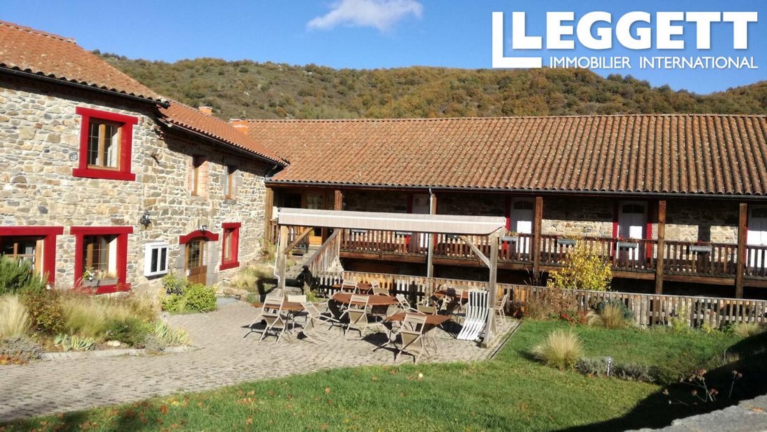 House in Blesle, Auvergne-Rhône-Alpes, France 1 - 16781103