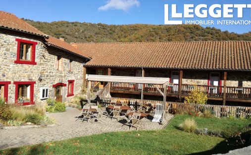 House in Blesle, Auvergne-Rhône-Alpes, France 1
