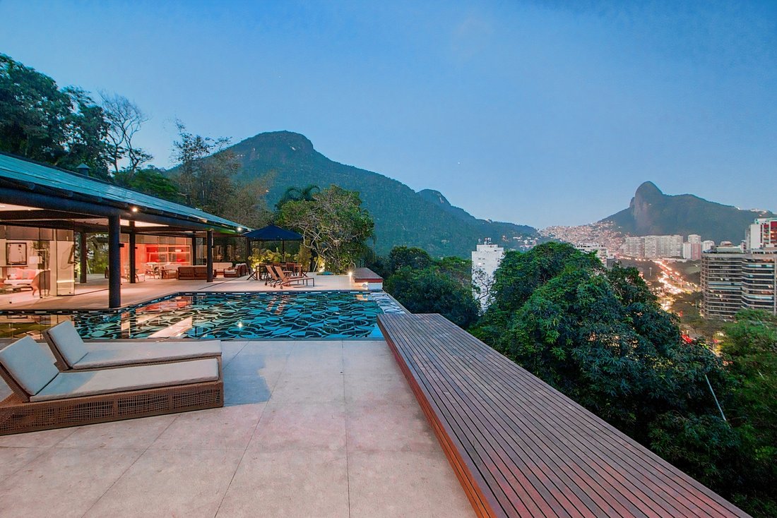 Villa in Rio de Janeiro, State of Rio de Janeiro, Brazil 1 - 16781097