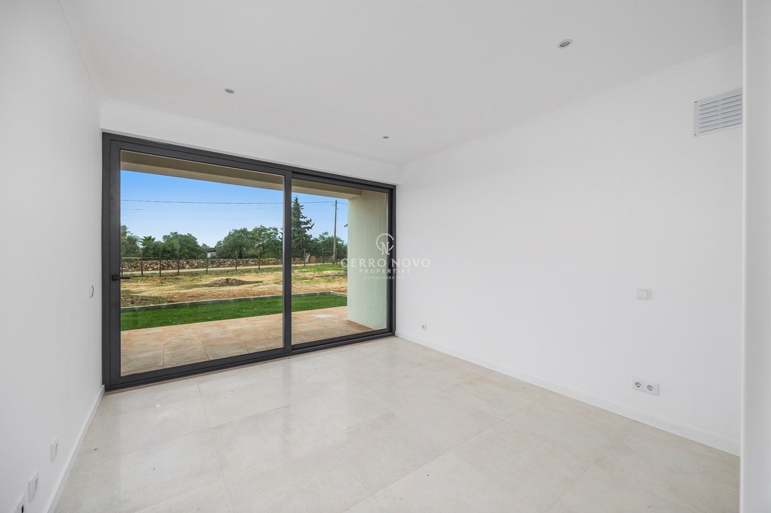 Villa in Lagoa e Carvoeiro, Algarve, Portugal 4 - 16779773