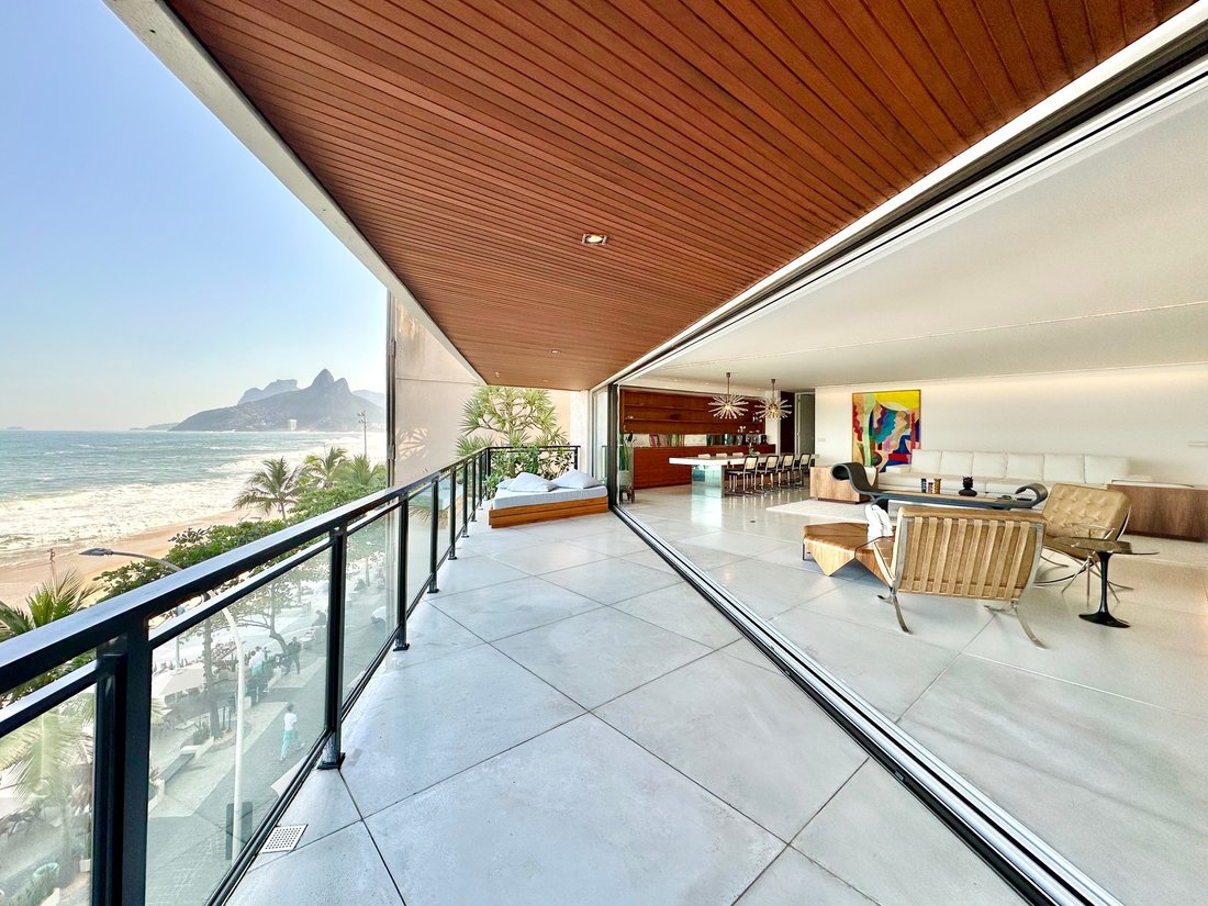 Condo in Rio de Janeiro, State of Rio de Janeiro, Brazil 1 - 16781138