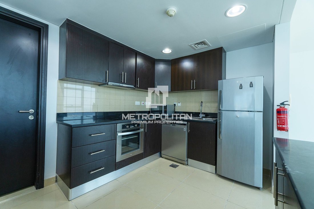 Apartment in JLT / Jumeirah Lakes Towers, Dubai, United Arab Emirates 5 - 16779656