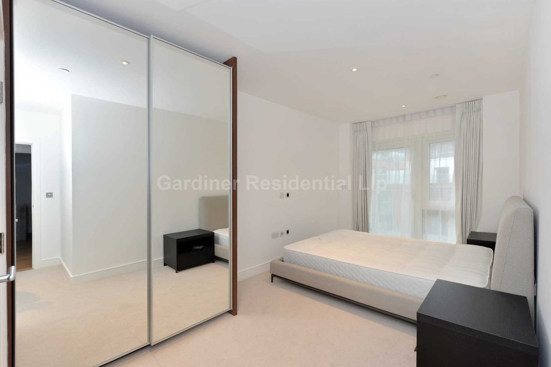 House in Ealing (London Borough of Ealing), Ealing, England 4 - 16776947