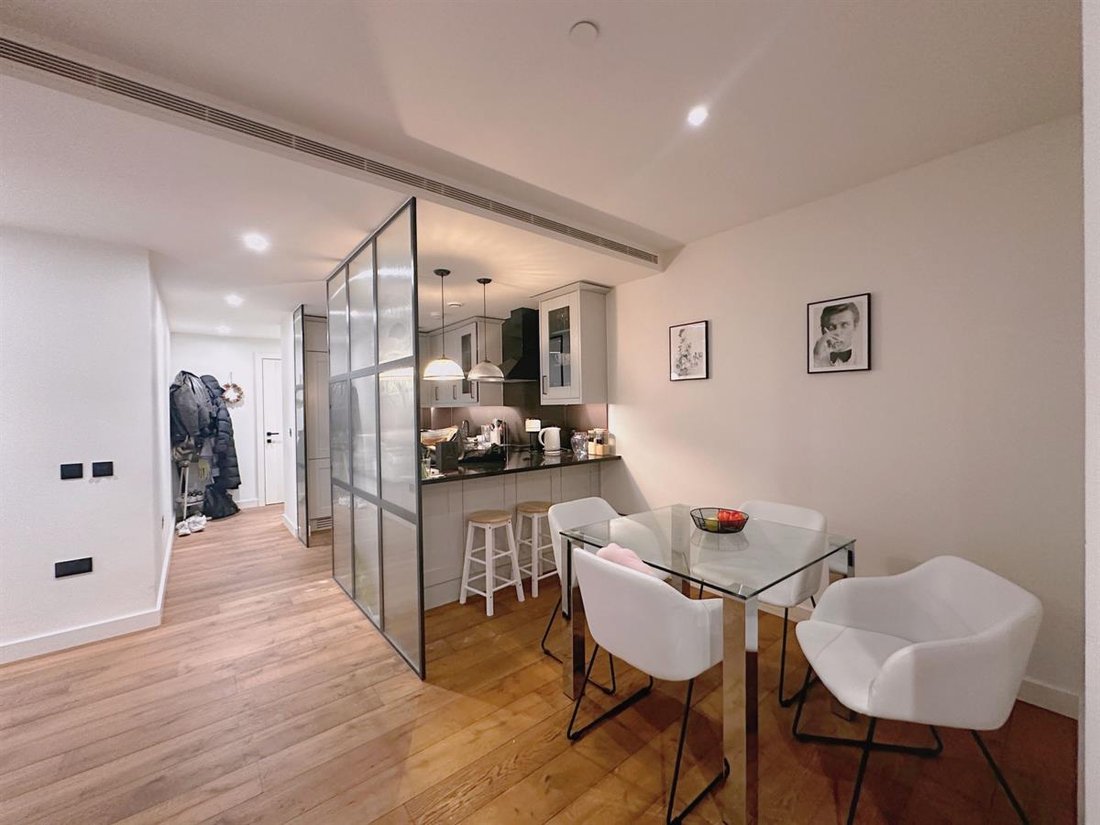 Apartment in Tower Hill, Tower Hamlets, England 1 - 16776883
