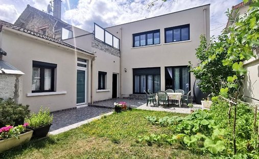 House in L'Union, Sartrouville, France 1