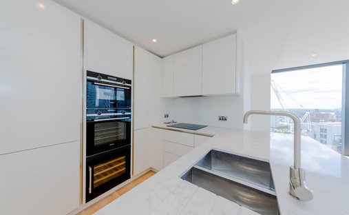 Apartment in Greenwich Peninsula, Greenwich, England 1