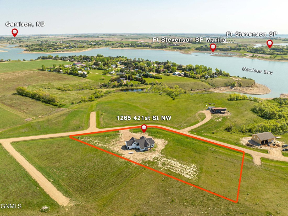 House in Garrison, North Dakota, United States 2 - 16779901
