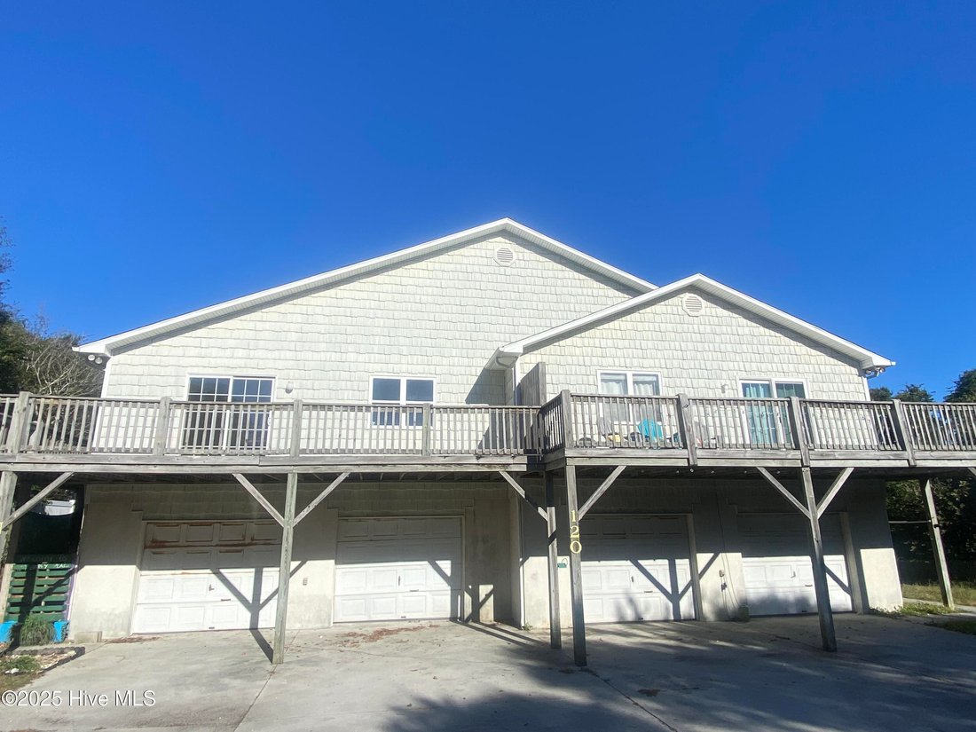 House in Emerald Isle, North Carolina, United States 1 - 16777314