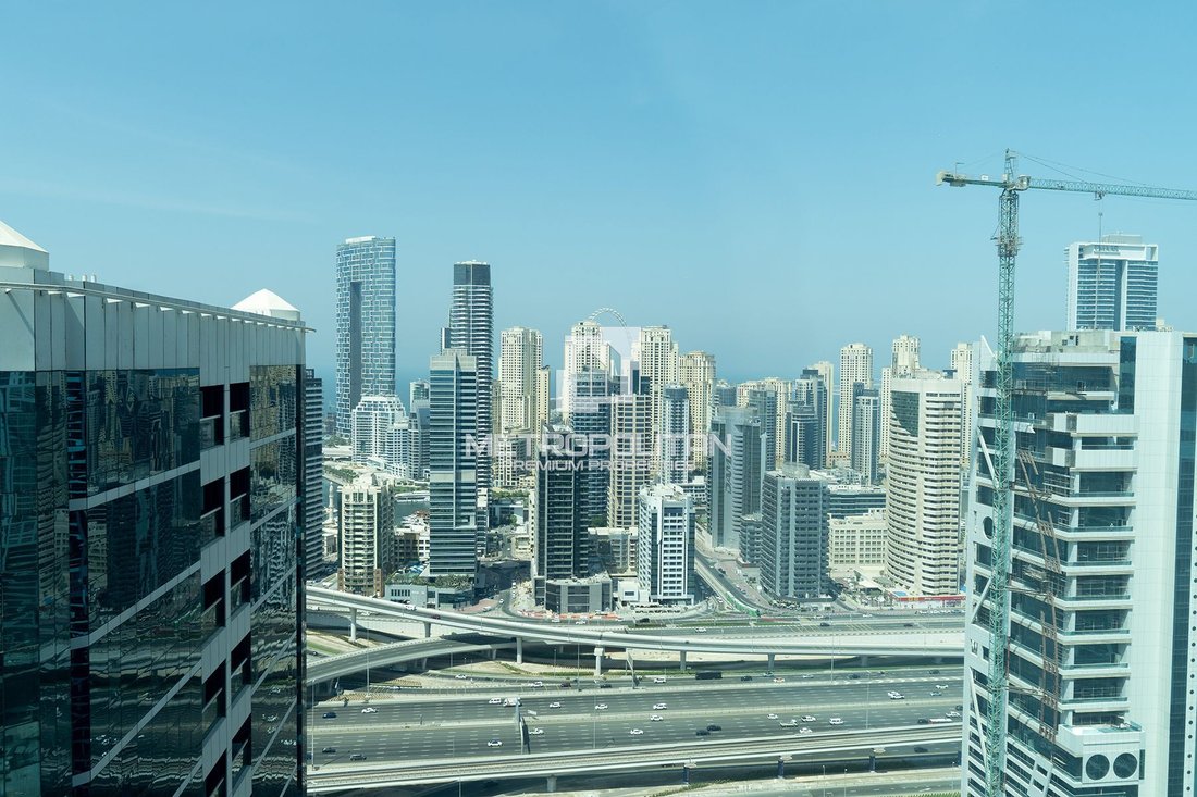 Apartment in JLT / Jumeirah Lakes Towers, Dubai, United Arab Emirates 3 - 16779656