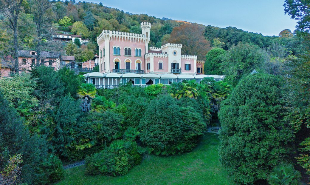 Castle for Sale in Lesa, Piedmont, Italy