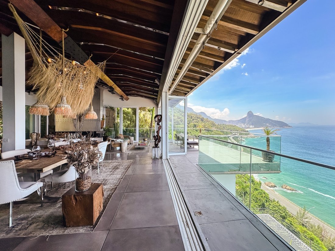 Villa in Rio de Janeiro, State of Rio de Janeiro, Brazil 1 - 16781088