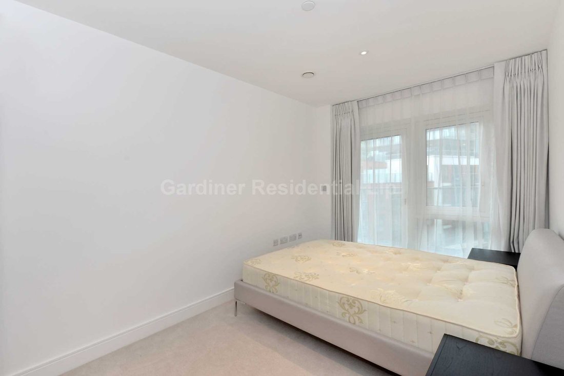 House in Ealing (London Borough of Ealing), Ealing, England 5 - 16776947